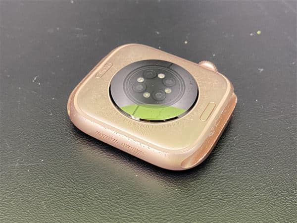 �y���Áz�y���S�ۏ؁z Series10[46mm/�Z�����[]�A���~ ���[�Y�S�[���h Apple Watch