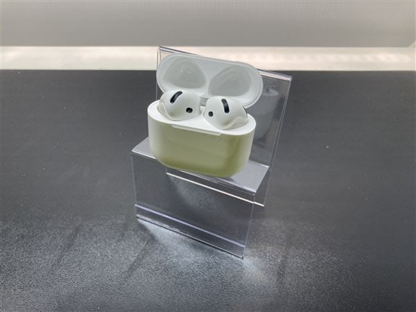 【中古】【安心保証】 AirPods 第4世代 アクティブノイズキャンセリング搭載 MXP93