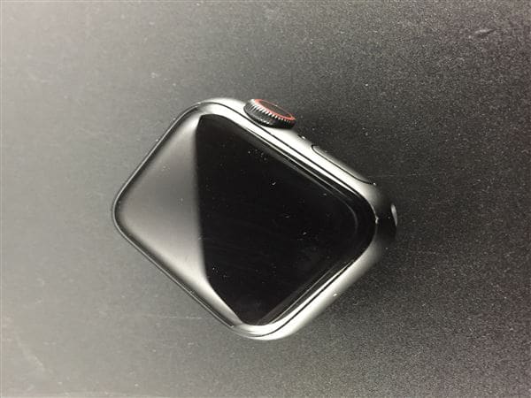 yÁzySۏ؁z Series4[40mm/Z[]A~ Xy[XOC Apple Watch