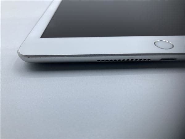 yÁzySۏ؁z iPad 9.7C` 6[32GB] Z[ docomo Vo[