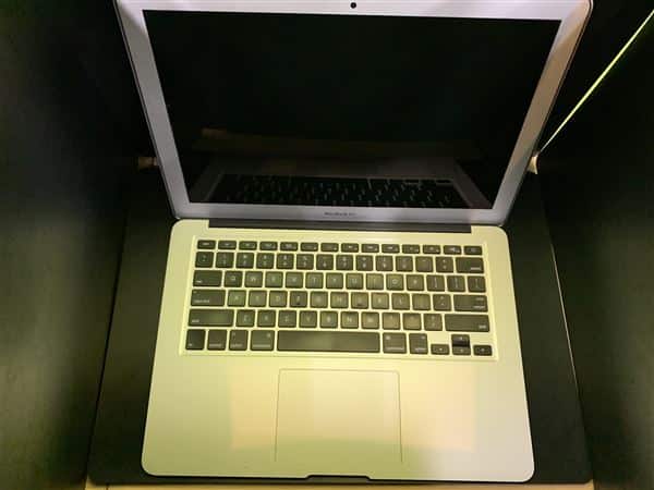 �y���Áz�y���S�ۏ؁z MacBookAir 2015�N MJVG2J/A