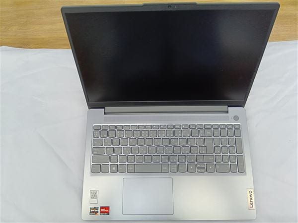 yÁzySۏ؁z Windows m[gPC 2022N Lenovo