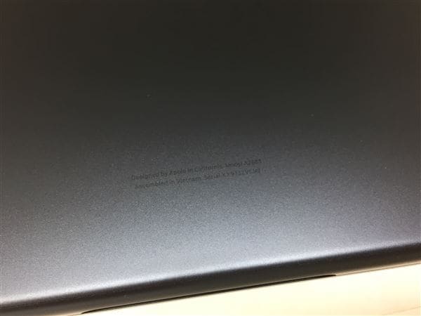 yÁzySۏ؁z MacBookAir 2022N MLY33J/A