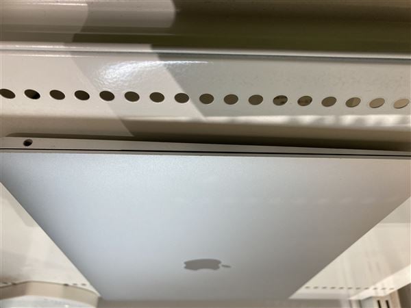 yÁzySۏ؁z MacBookAir 2020N MGN93J/A