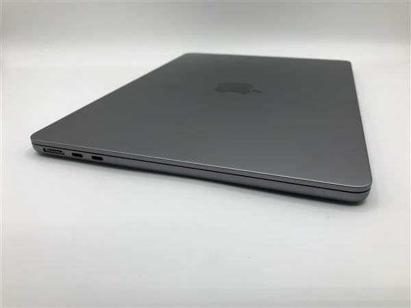 【中古】【安心保証】 MacBookAir 2022年 MLXW3J/A