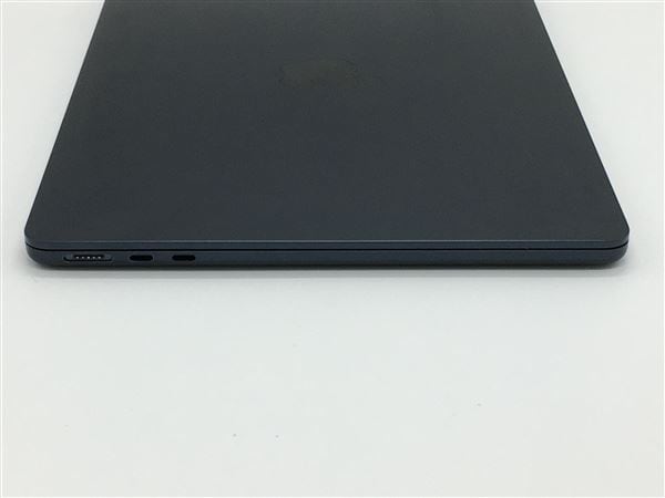 【中古】【安心保証】 MacBookAir 2022年 MLY33J/A