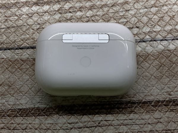yÁzySۏ؁z AirPods Pro 1 CX[d MWP22