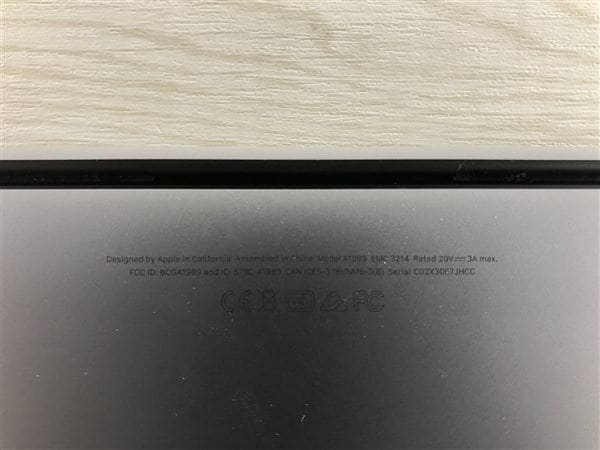 【中古】【安心保証】 MacBookPro 2018年 MR9R2J/A