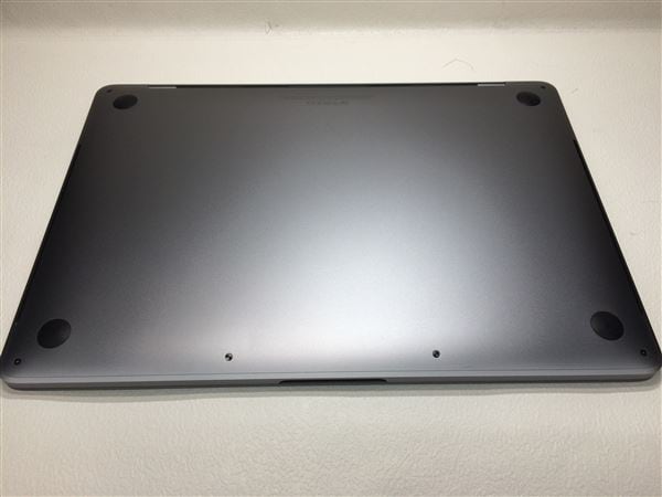 【中古】【安心保証】 MacBookPro 2018年 MR9R2J/A