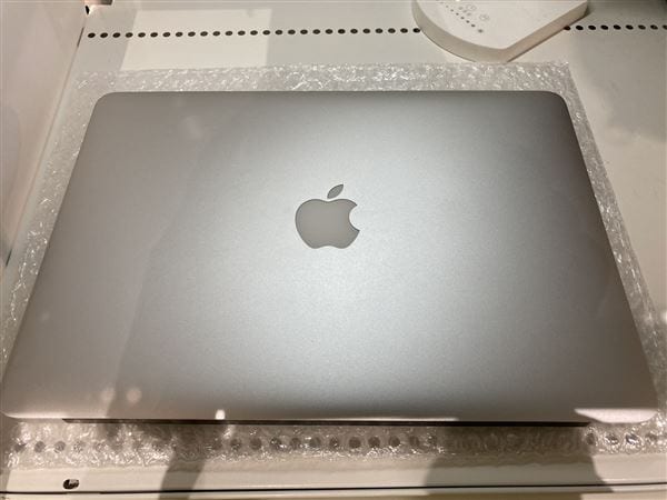 yÁzySۏ؁z MacBookAir 2017N MQD32J/A