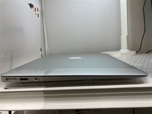 yÁzySۏ؁z MacBookAir 2017N MQD32J/A