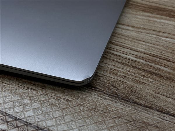 yÁzySۏ؁z MacBookAir 2019N MVFH2J/A