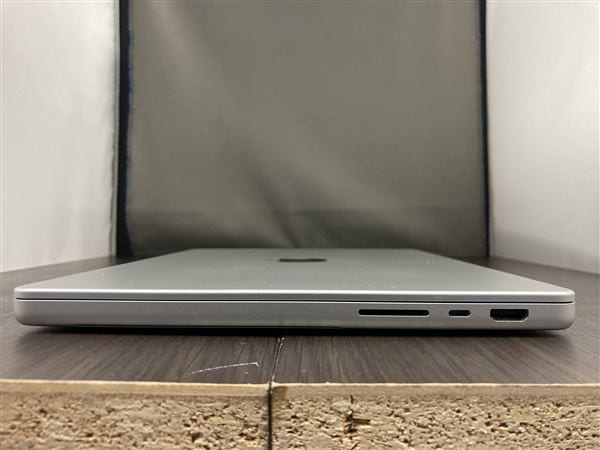 【中古】【安心保証】 MacBookPro 2021年 MKGT3J/A