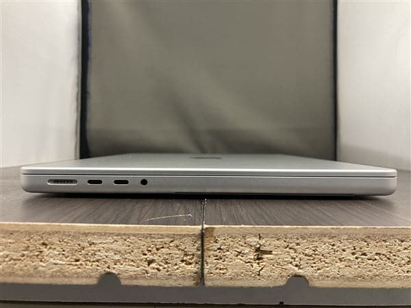 【中古】【安心保証】 MacBookPro 2021年 MKGT3J/A