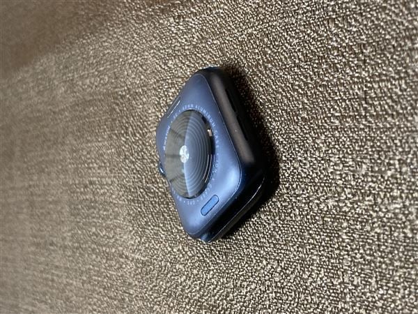 �y���Áz�y���S�ۏ؁z �o���h�� SE ��2����[40mm/GPS]�A���~ �~�b�h�i�C�g Apple Watch