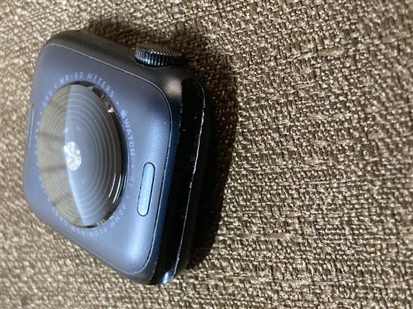 �y���Áz�y���S�ۏ؁z �o���h�� SE ��2����[40mm/GPS]�A���~ �~�b�h�i�C�g Apple Watch