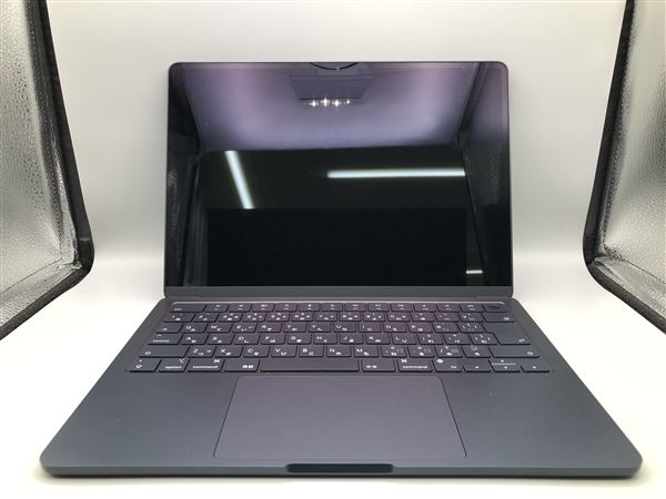 【中古】【安心保証】 MacBookAir 2022年 MLY33J/A