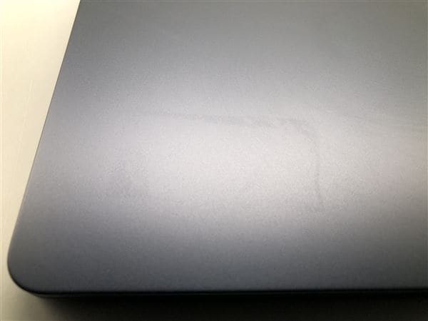 【中古】【安心保証】 MacBookAir 2022年 MLY33J/A