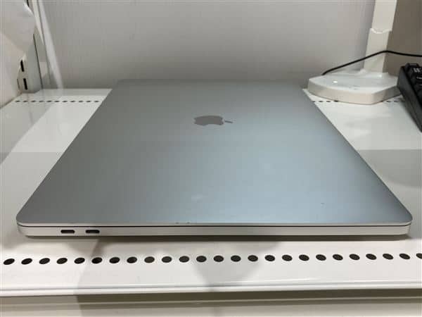 【中古】【安心保証】 MacBookPro 2019年 MVVM2J/A