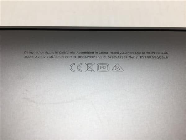 【中古】【安心保証】 MacBookAir 2020年 MGN63J/A