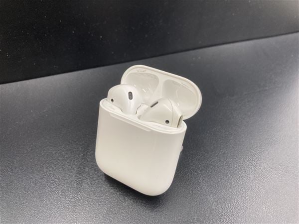 【中古】【安心保証】 AirPods 第1世代 Lightning充電 MMEF2