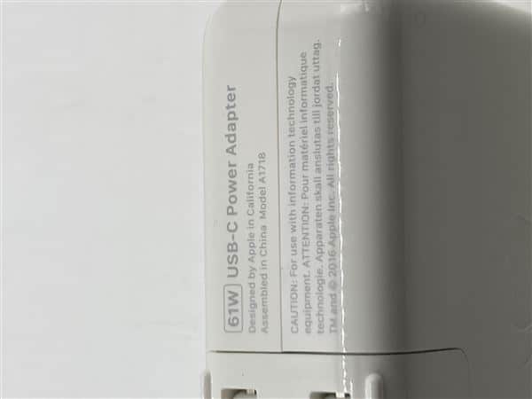 【中古】【安心保証】 MacBookPro 2016年 MLUQ2J/A