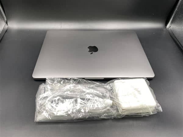 MacBookPro 2017年 MPXQ2J/A