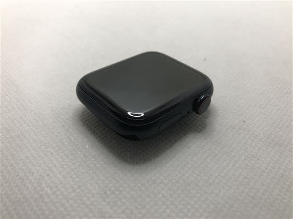 yÁzySۏ؁z SE 2[44mm/Z[]A~ eF Apple Watch