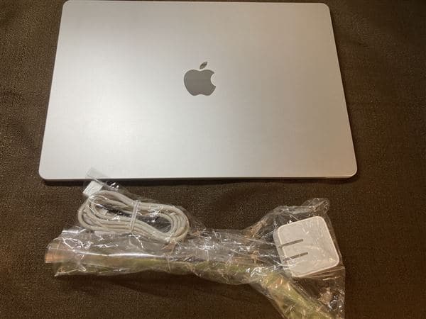 �y���Áz�y���S�ۏ؁z MacBookAir 2023�N MQKT3J/A