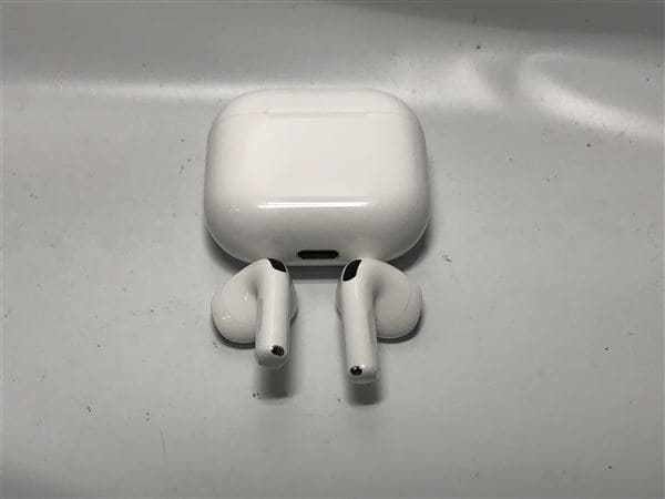 yÁzySۏ؁z AirPods 4 MXP63
