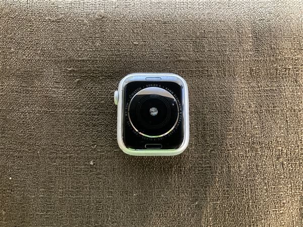 �y���Áz�y���S�ۏ؁z Series5[44mm/�Z�����[]�A���~ �V���o�[ Apple Watch