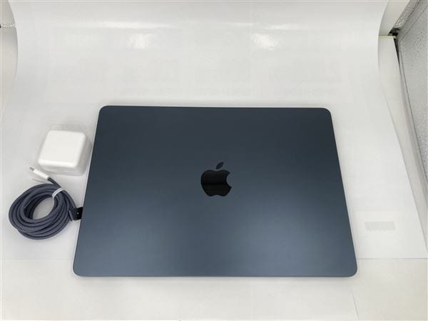 【中古】【安心保証】 MacBookAir 2022年 MLY33J/A