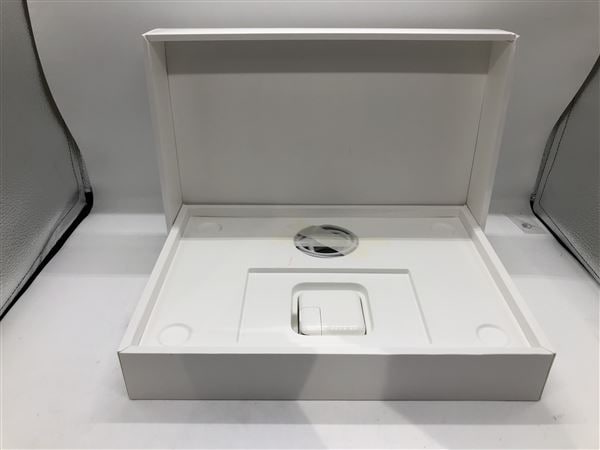 yÁzySۏ؁z MacBookAir 2022N MLY03J/A