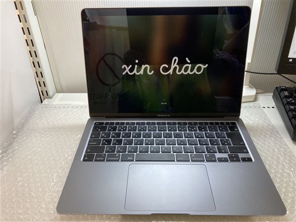 【中古】【安心保証】 MacBookAir 2020年 MGN63J/A