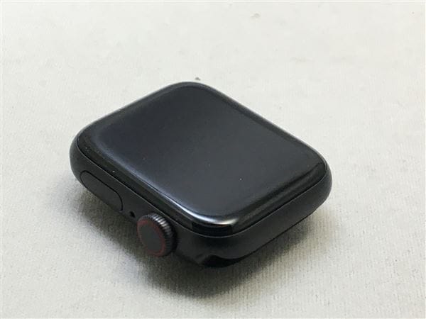 yÁzySۏ؁z SE 1[40mm/Z[]A~ Xy[XOC Apple Watch