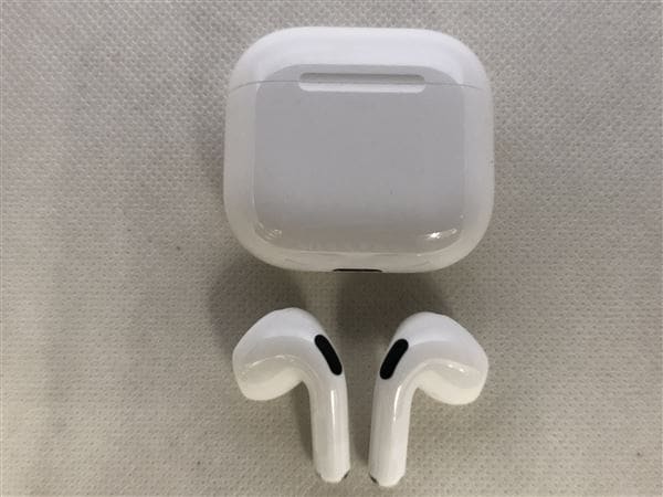 yÁzySۏ؁z AirPods 4 MXP63