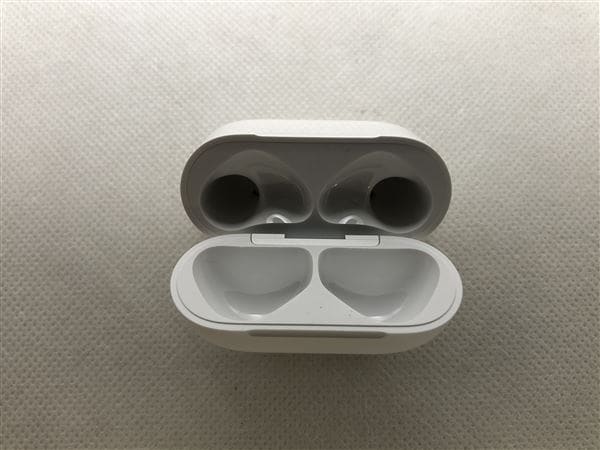 yÁzySۏ؁z AirPods 4 MXP63