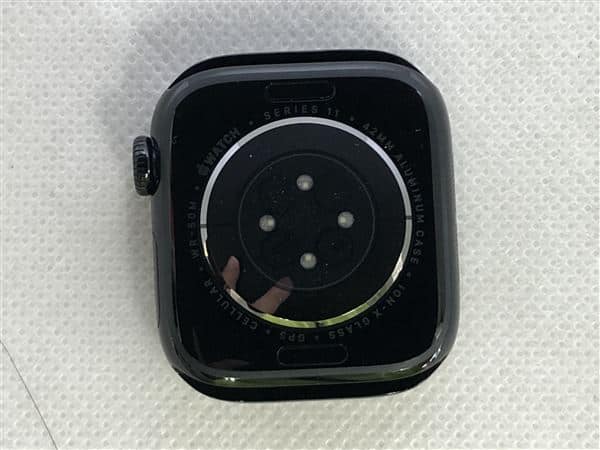 �y���Áz�y���S�ۏ؁z Series11[42mm/�Z�����[]�A���~ �W�F�b�g�u���b�N Apple Watch