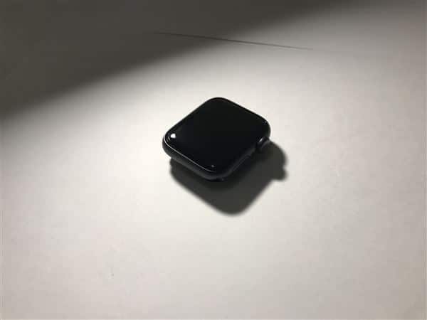 �y���Áz�y���S�ۏ؁z SE ��1����[40mm/GPS]�A���~ �X�y�[�X�O���C Apple Watch
