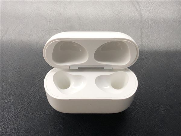 yÁzySۏ؁z AirPods 3 MagSafe[d MME73
