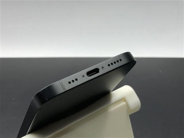 yÁzySۏ؁z iPhone16e[128GB] docomo ubN