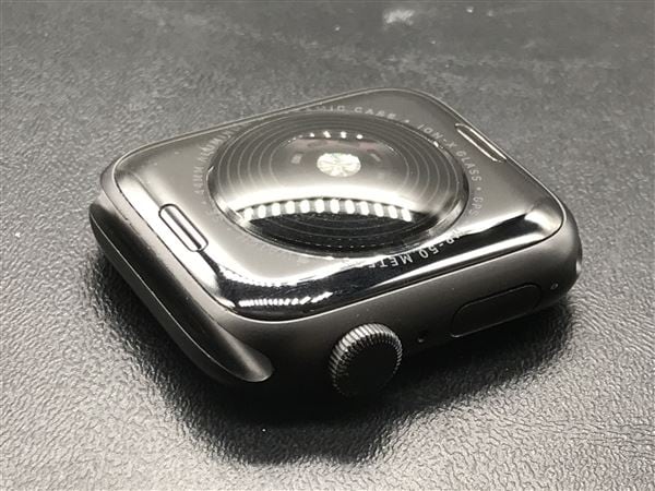 yÁzySۏ؁z SE 1[44mm/GPS]A~ Xy[XOC Apple Watch