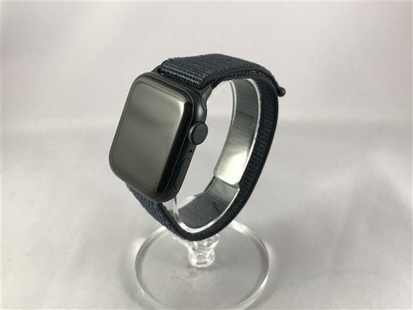 yÁzySۏ؁z SE 3[40mm/GPS]A~ eF Apple Watch