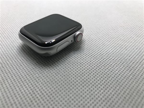 yÁzySۏ؁z SE 2[40mm/Z[]A~ Vo[ Apple Watch