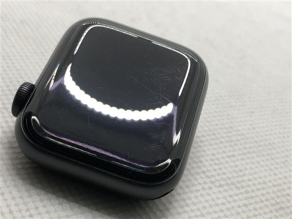 yÁzySۏ؁z SE 1[40mm/GPS]A~ Xy[XOC Apple Watch