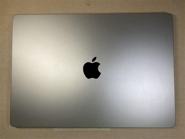 �y���Áz�y���S�ۏ؁z MacBookAir 2023�N MQKR3J/A