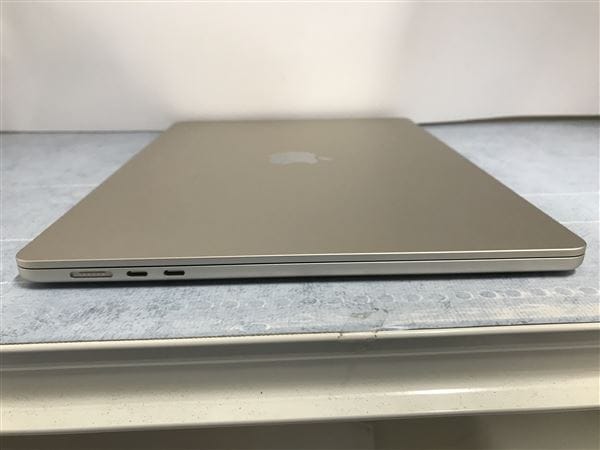 yÁzySۏ؁z MacBookAir 2024N MXD33J/A
