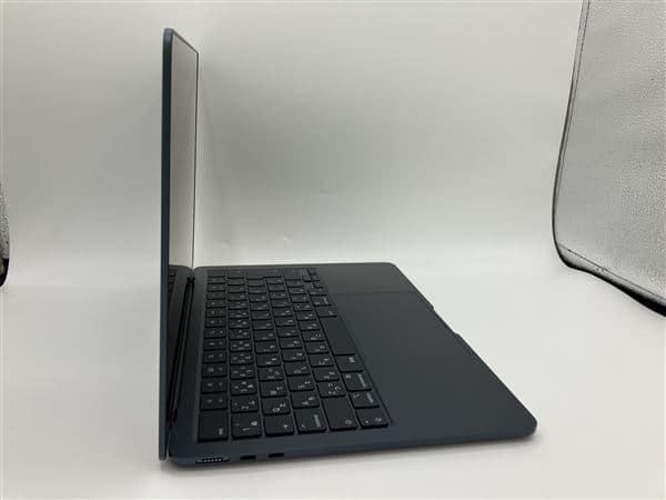 �y���Áz�y���S�ۏ؁z MacBookAir 2022�N MLY33J/A