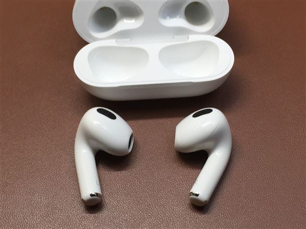 yÁzySۏ؁z AirPods 3 Lightning[d MPNY3