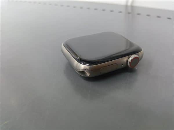 �y���Áz�y���S�ۏ؁z Series6[44mm/�Z�����[]�`�^�� �V���o�[ Apple Watch Edition